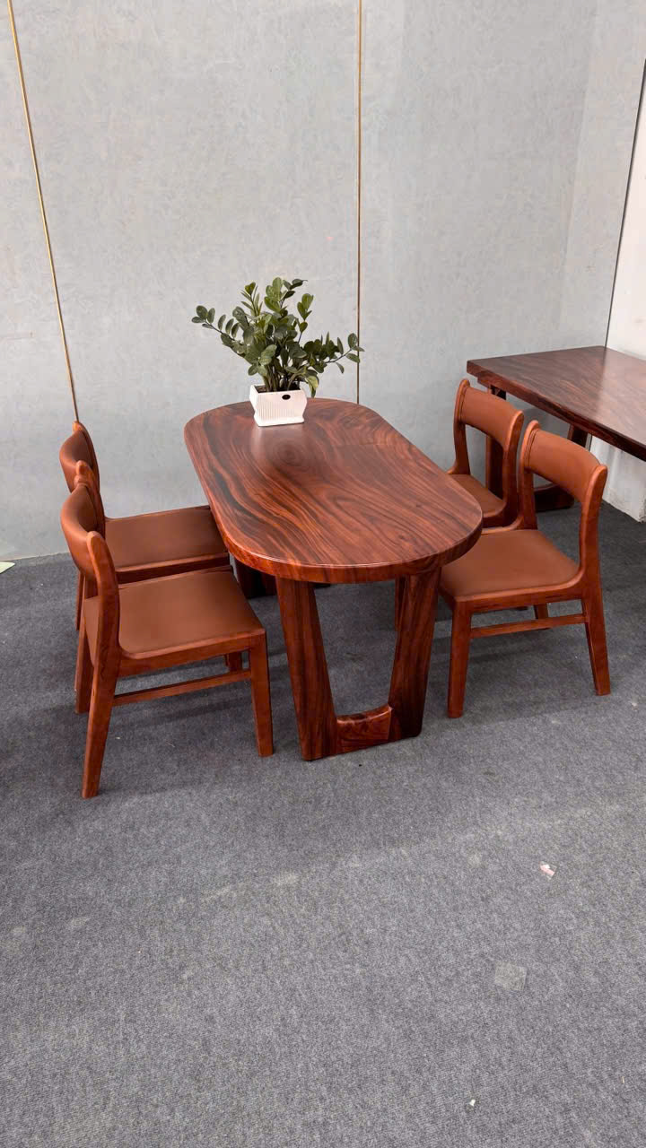 Kích thước bàn oval me tây 4 ghế tối ưu cho không gian