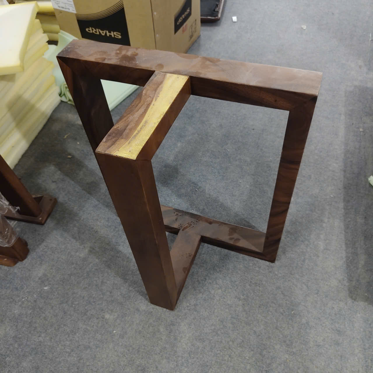 Chân chữ T trong xây dựng