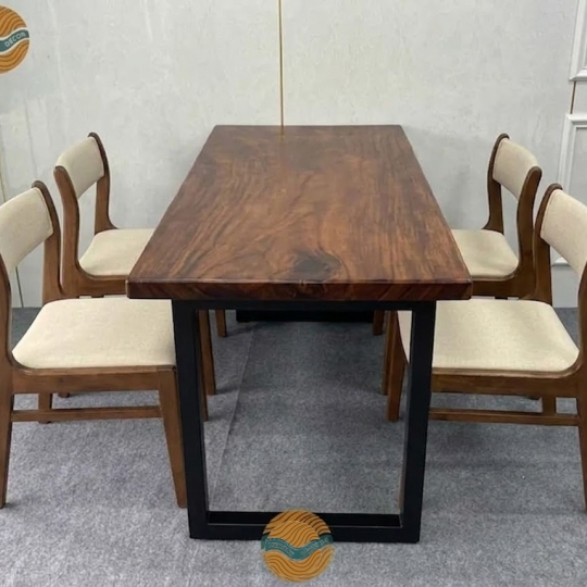 Bàn ăn gỗ me tây chân sắt chữ U kèm 4 ghế bella cao su bọc nệm trắng