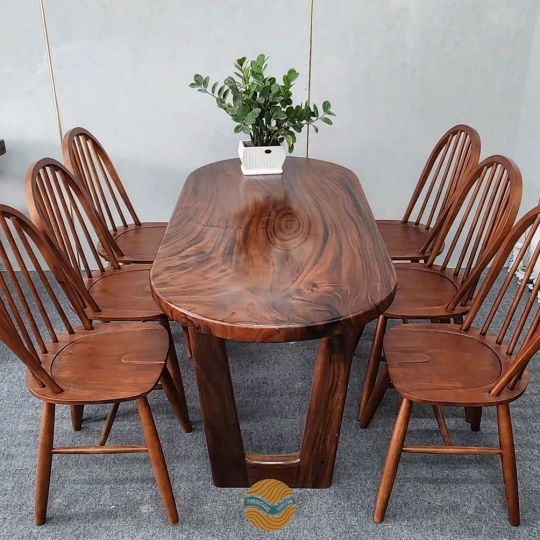 Bàn Oval gỗ me tây 4 ghế