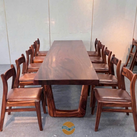 Bàn Gỗ Me Tây kèm 10 ghế bella me tây bọc nệm
