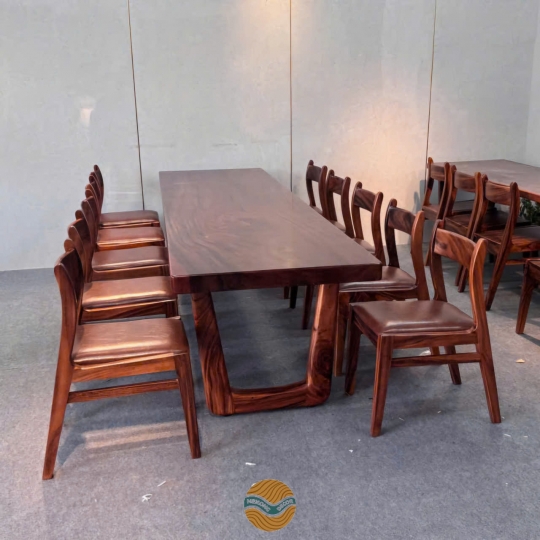 Bàn Gỗ Me Tây kèm 10 ghế bella me tây bọc nệm