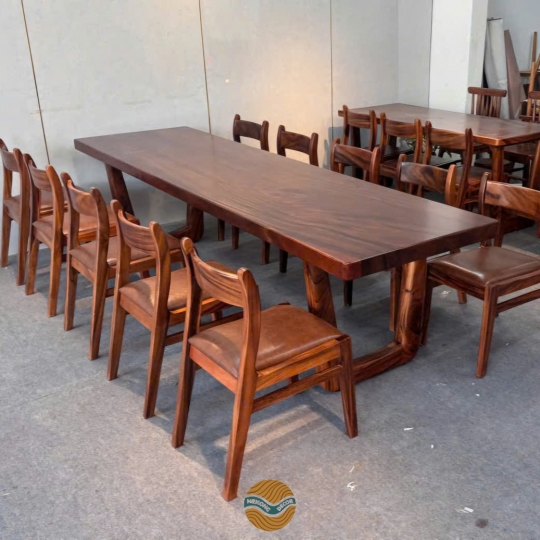 Bàn Gỗ Me Tây kèm 10 ghế bella me tây bọc nệm
