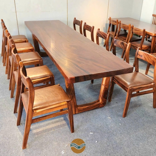 Bàn Gỗ Me Tây kèm 10 ghế bella me tây bọc nệm